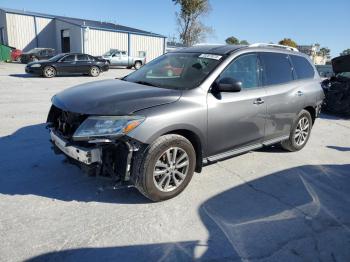  Salvage Nissan Pathfinder