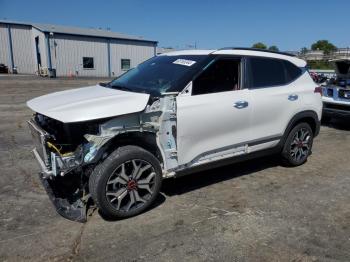  Salvage Kia Seltos