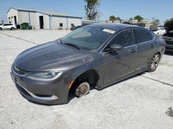  Salvage Chrysler 200