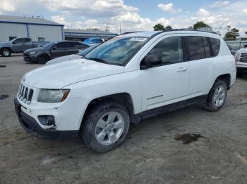  Salvage Jeep Compass