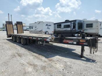  Salvage International Trailer