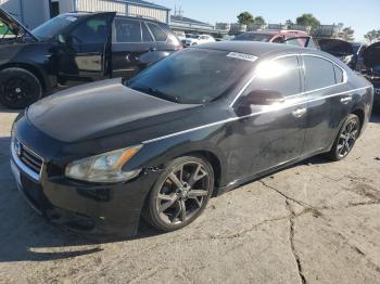  Salvage Nissan Maxima