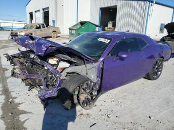  Salvage Dodge Challenger