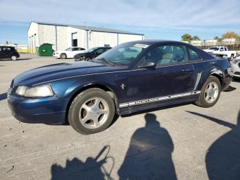  Salvage Ford Mustang