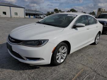  Salvage Chrysler 200