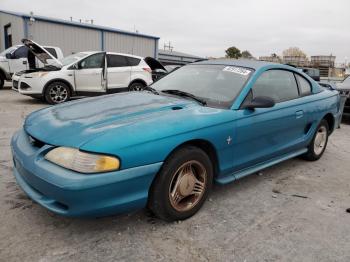  Salvage Ford Mustang