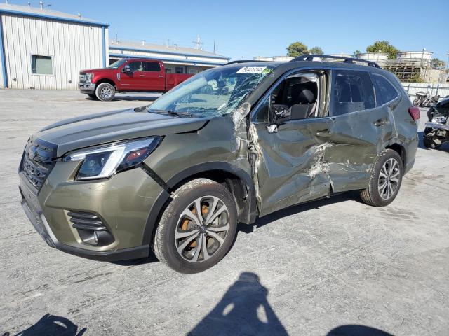  Salvage Subaru Forester