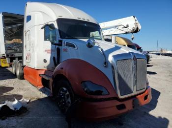  Salvage Kenworth Constructi