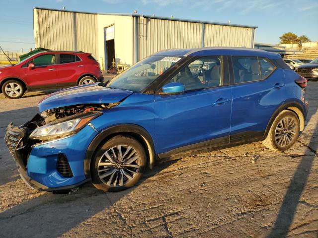  Salvage Nissan Kicks