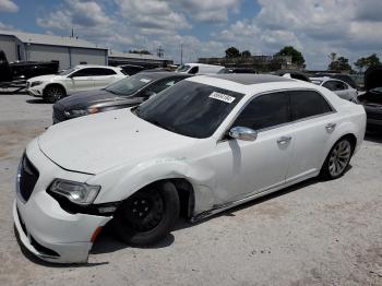  Salvage Chrysler 300