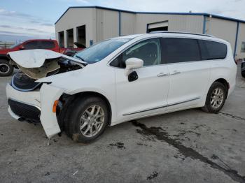  Salvage Chrysler Pacifica