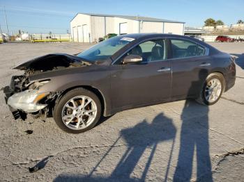  Salvage Nissan Maxima