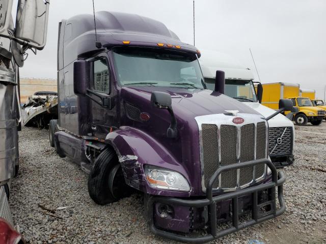  Salvage Peterbilt 579