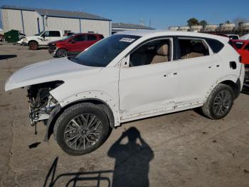  Salvage Hyundai TUCSON