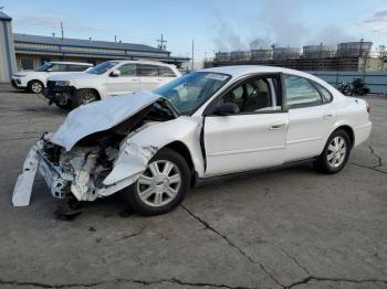  Salvage Ford Taurus