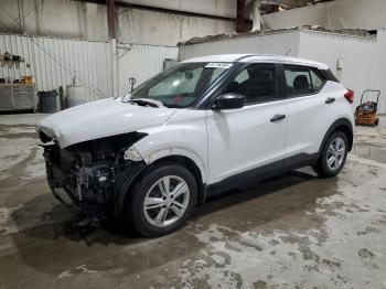  Salvage Nissan Kicks