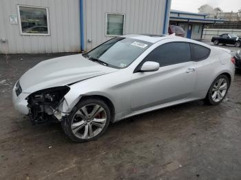  Salvage Hyundai Genesis