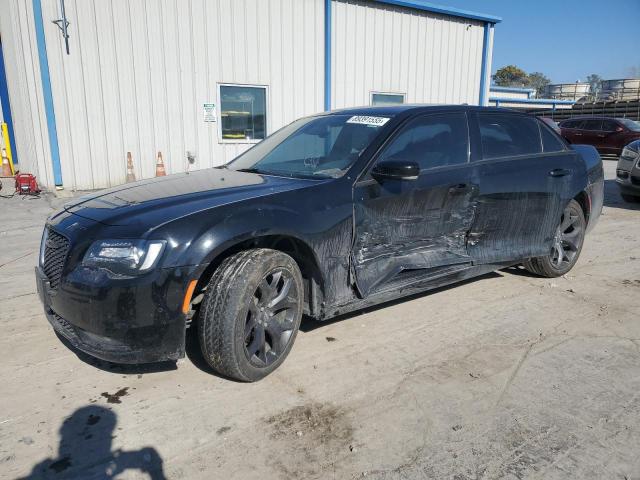  Salvage Chrysler 300