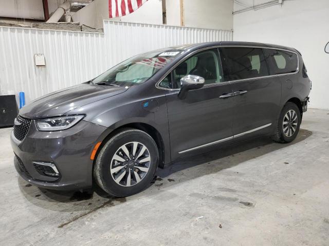  Salvage Chrysler Pacifica