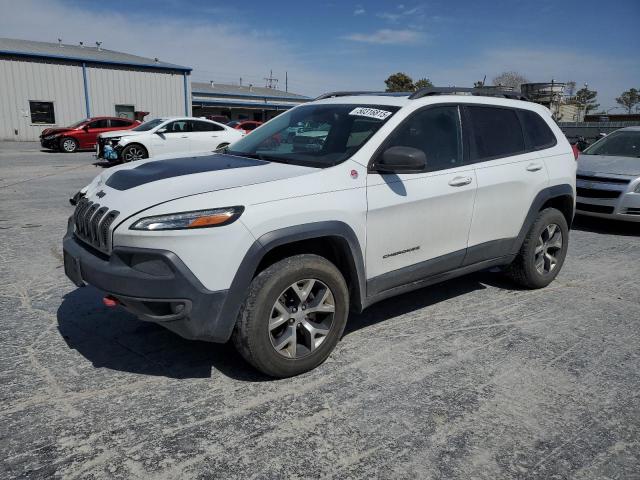  Salvage Jeep Cherokee