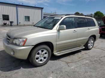  Salvage Toyota Highlander