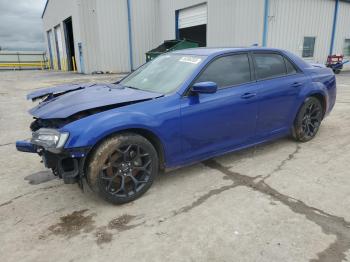  Salvage Chrysler 300