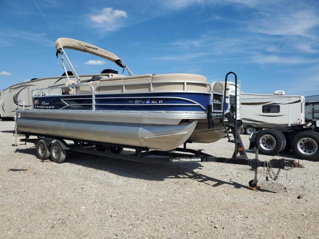  Salvage Boat Suntracker