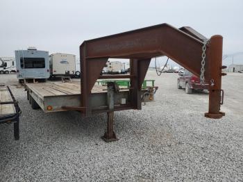  Salvage Gooseneck Trailer