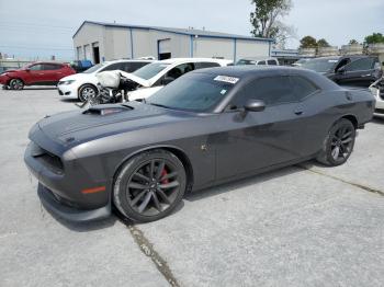  Salvage Dodge Challenger