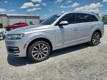  Salvage Audi Q7
