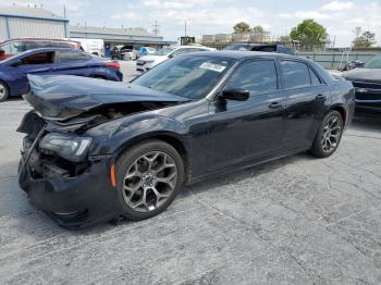  Salvage Chrysler 300