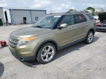  Salvage Ford Explorer