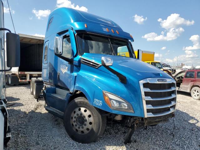  Salvage Freightliner Cascadia 1