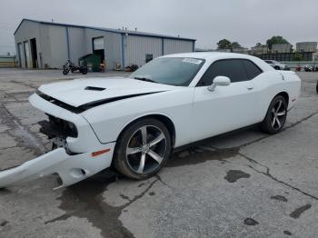  Salvage Dodge Challenger