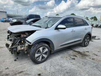  Salvage Kia Niro