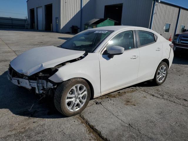  Salvage Toyota Yaris