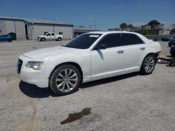  Salvage Chrysler 300