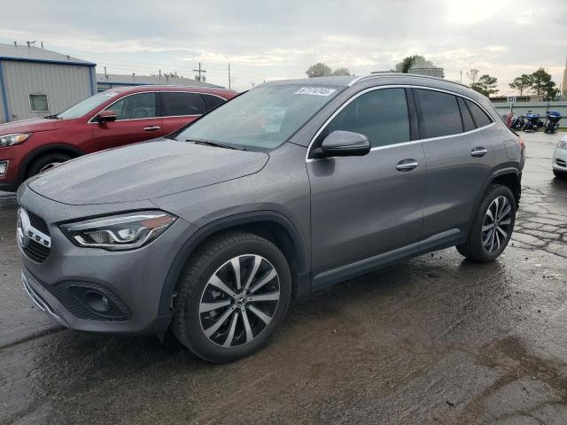  Salvage Mercedes-Benz GLA