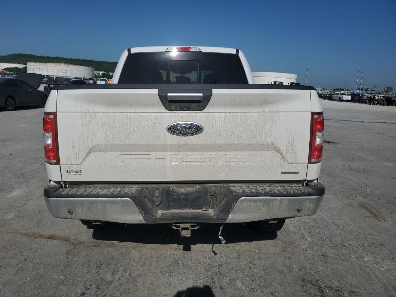 Ford F-150 Supercrew Image 12
