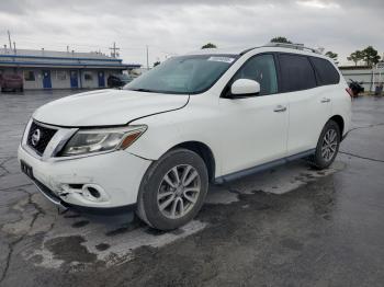  Salvage Nissan Pathfinder