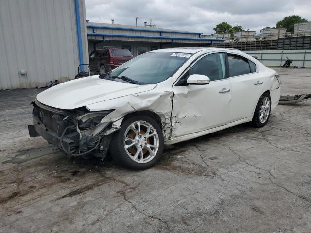  Salvage Nissan Maxima