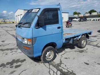  Salvage Daihatsu Hijet
