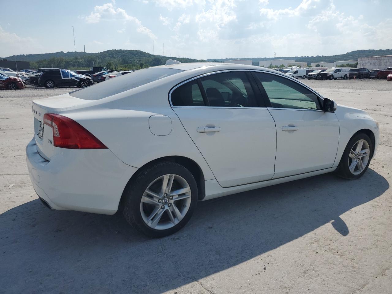 Volvo S60 Premier Image 3