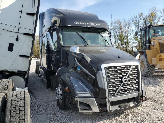  Salvage Volvo Vn