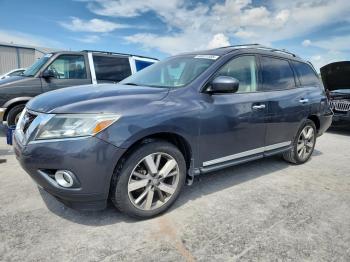  Salvage Nissan Pathfinder