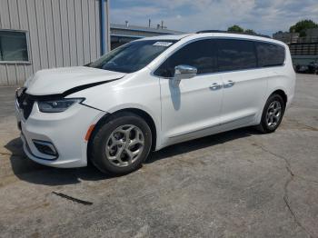 Salvage Chrysler Pacifica