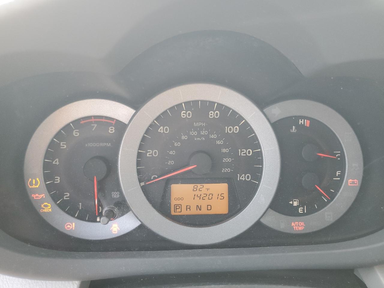 Toyota RAV4 Image 11