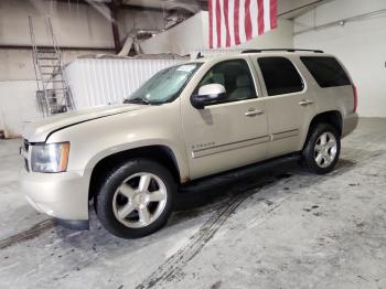  Salvage Chev Tahoe