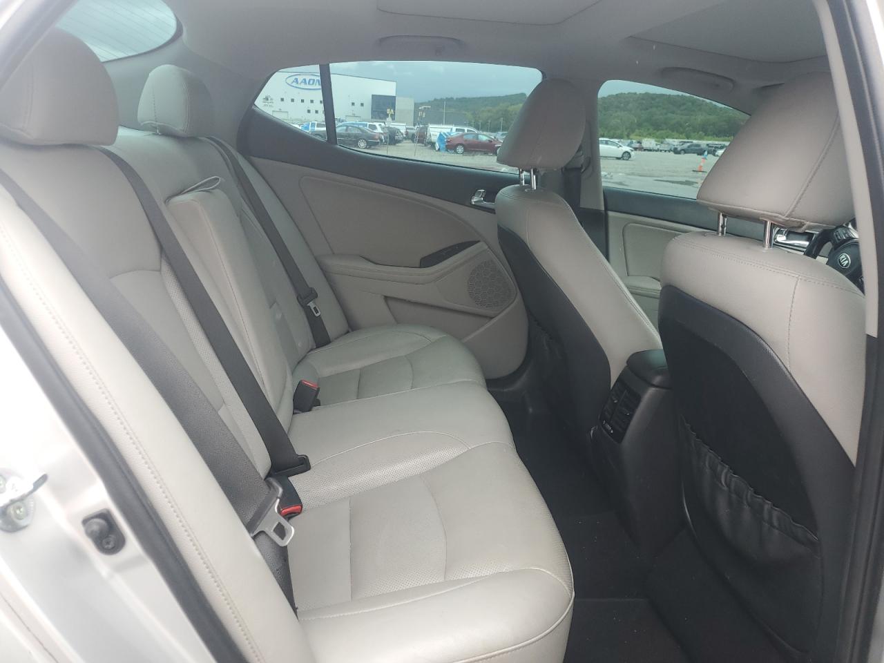 Kia Optima Ex Image 8