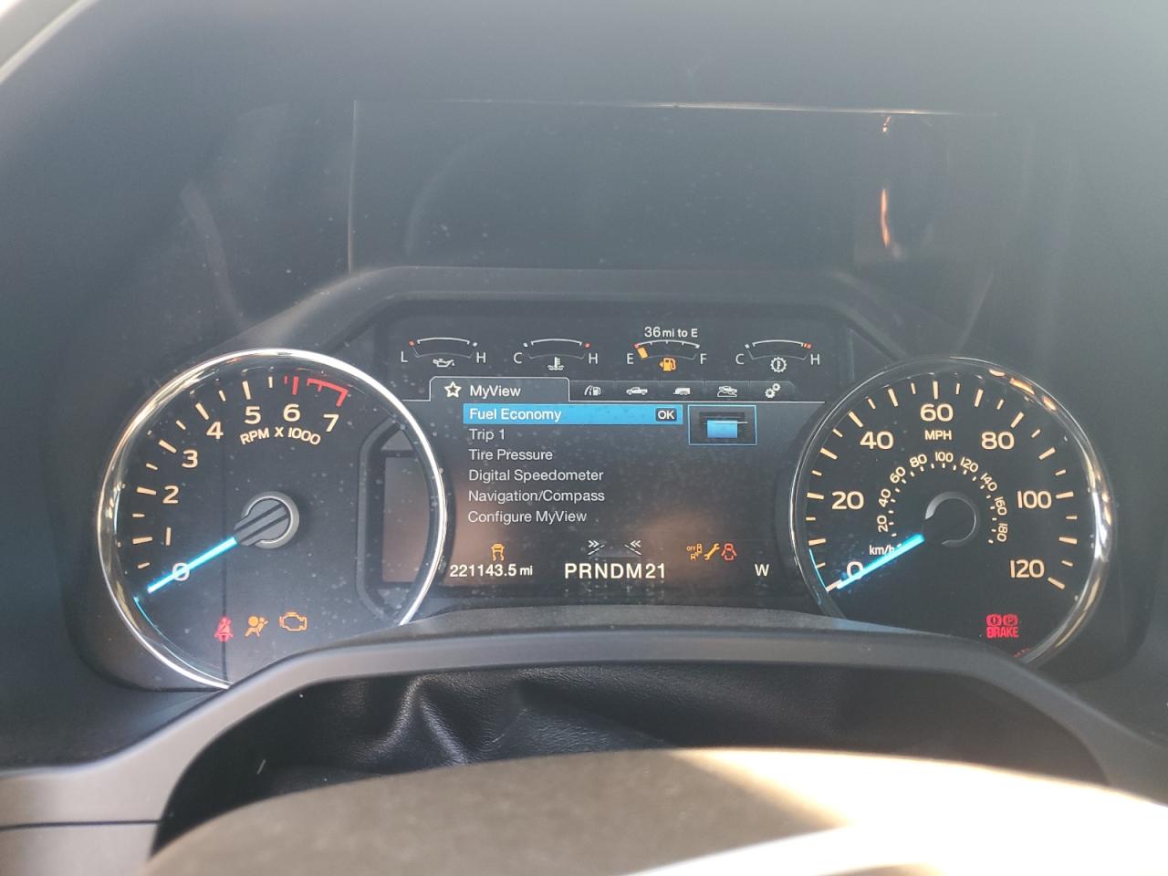 Ford F-150 Supercrew Image 8